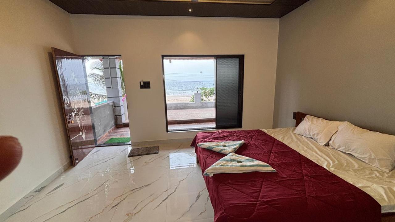 Velankanni Beach Resort Mālvan エクステリア 写真